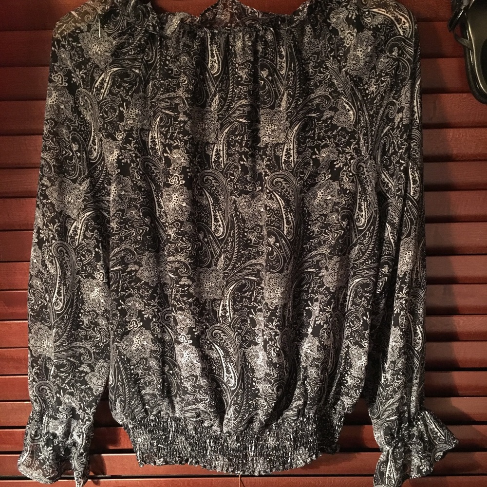Notations large pretty black and white paisley top - Picture 5 of 6